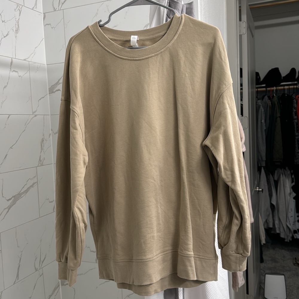 lululemon sweatshirt